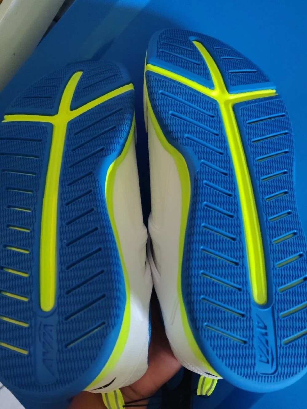 Avia White Sneakers with Blue Lining and Neon Lime Details